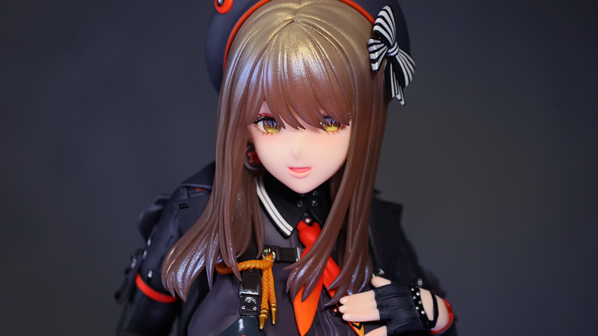 フィギュアレビュー】勝利の女神：NIKKE エマ 1/7 完成品